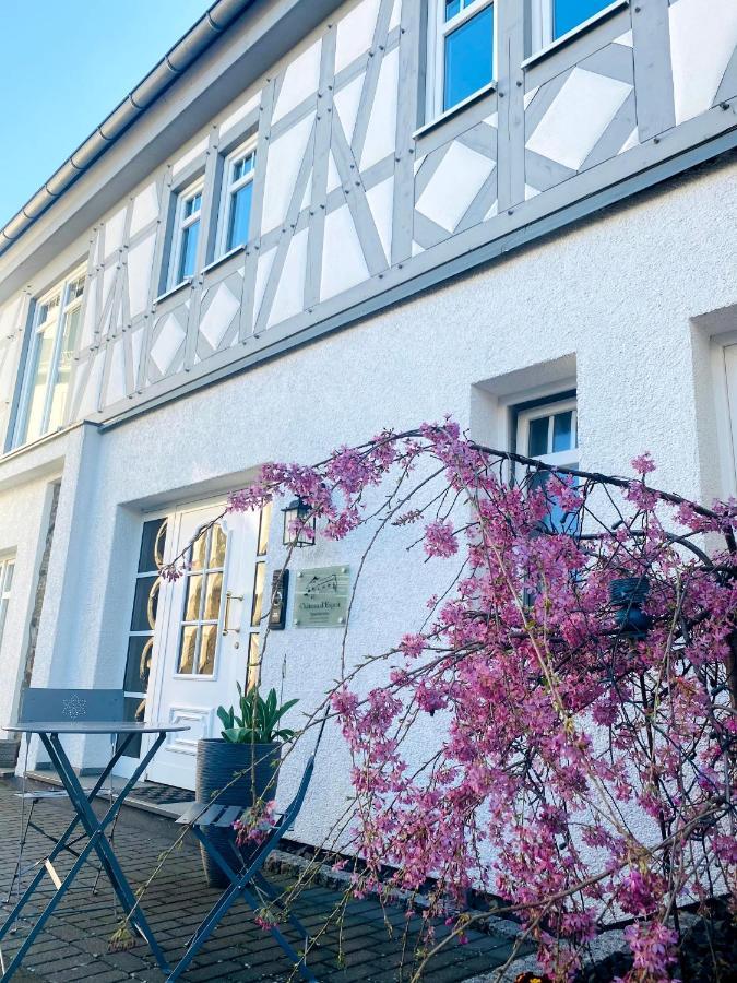 Im Chateau D'esprit * Höhr-Grenzhausen
